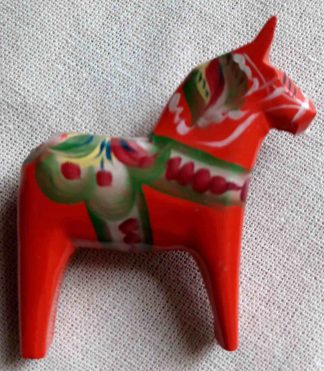 Dalarnapferd -Brosche - 5,2 cm - rot (rechts)